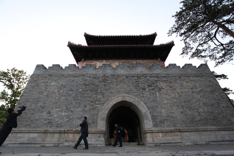 康陵村中的一座古城门楼子,历史非常悠久.