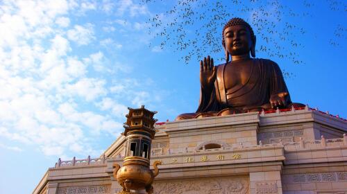 金鼎大佛(图片仅供参考)