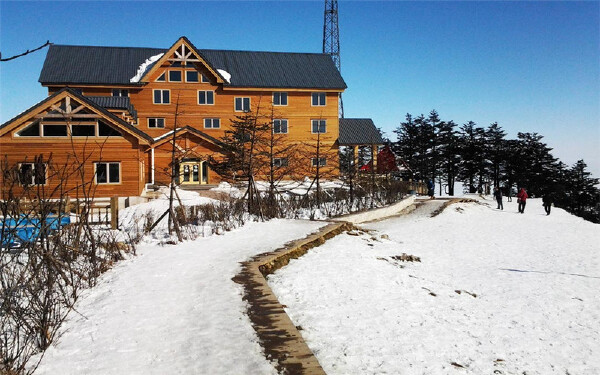 西岭雪山3月天气怎么样_西岭穿衣指南_西岭注