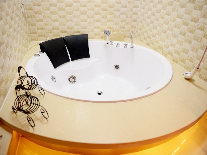 hotelPic