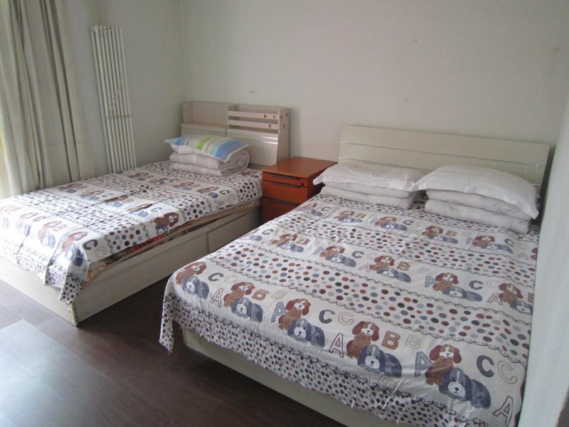 hotelPic