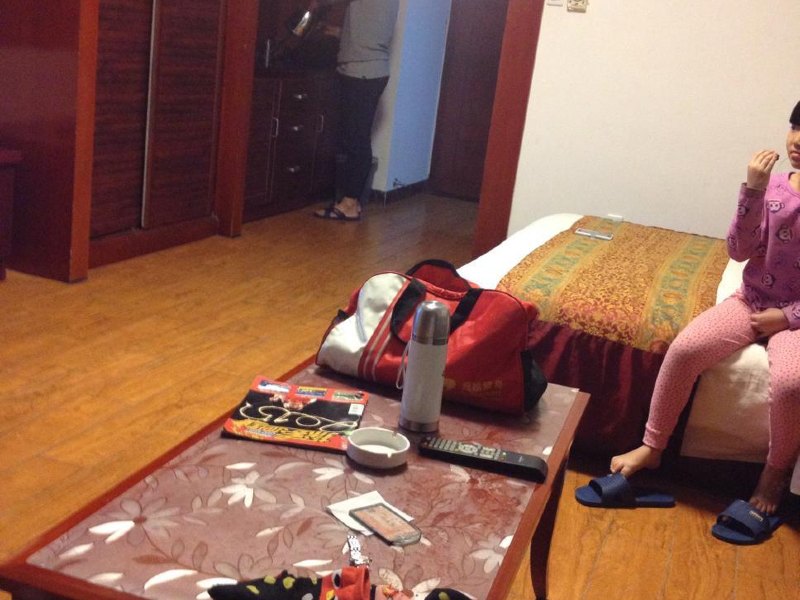 hotelPic