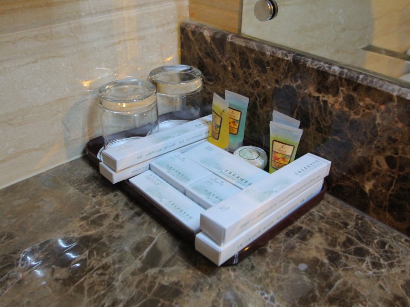 hotelPic