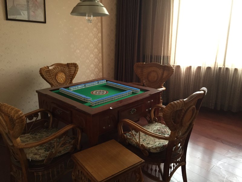 hotelPic