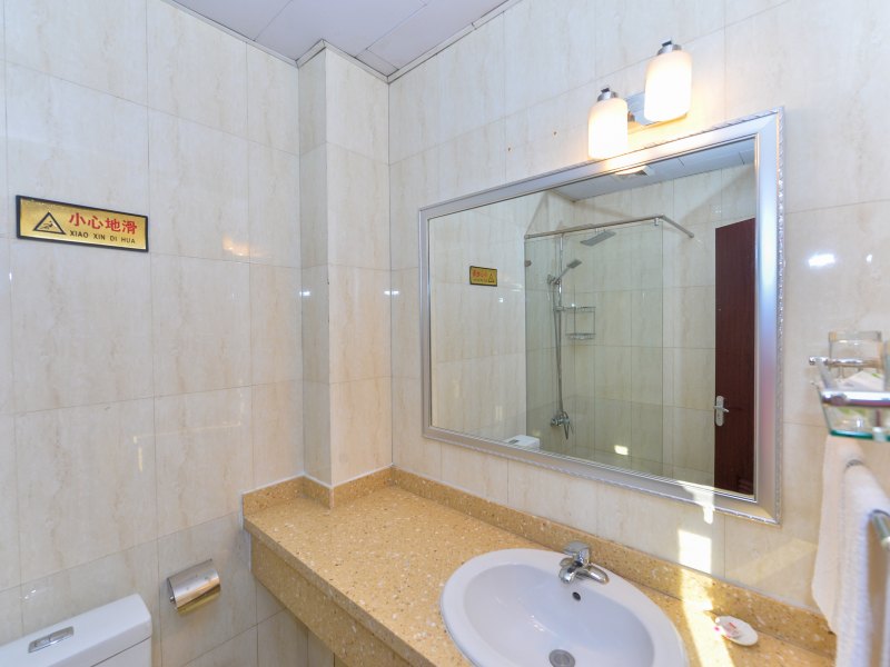hotelPic