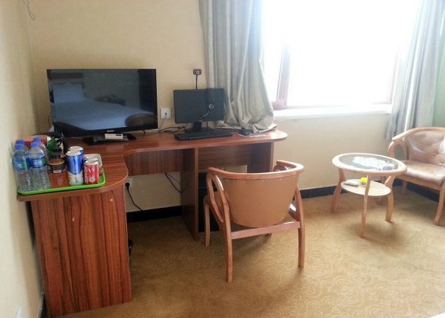 hotelPic