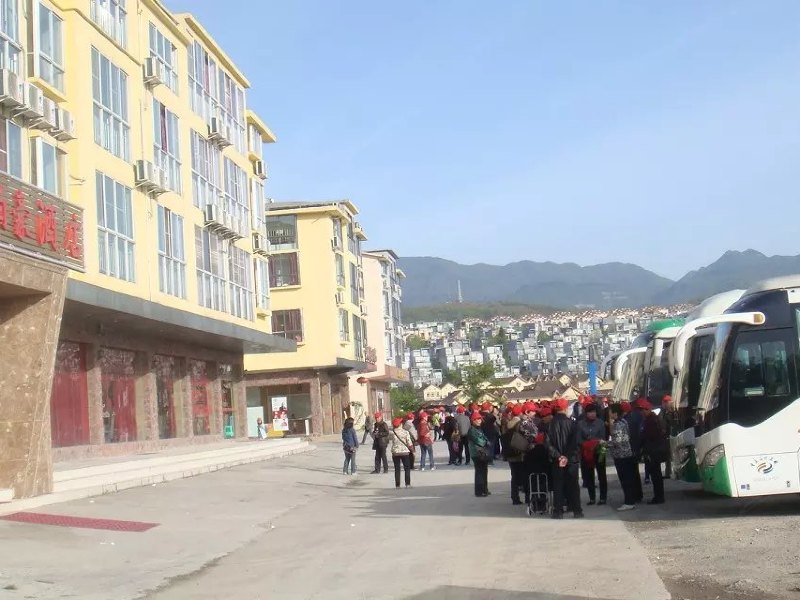 郡临连锁酒店武隆仙女山镇店
