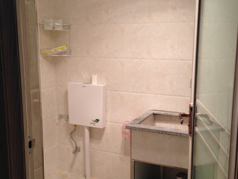 hotelPic