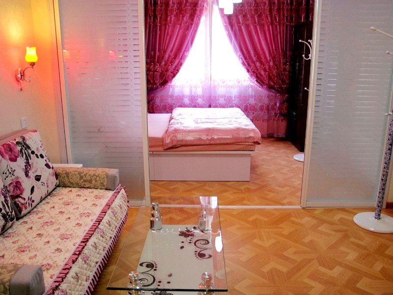 hotelPic