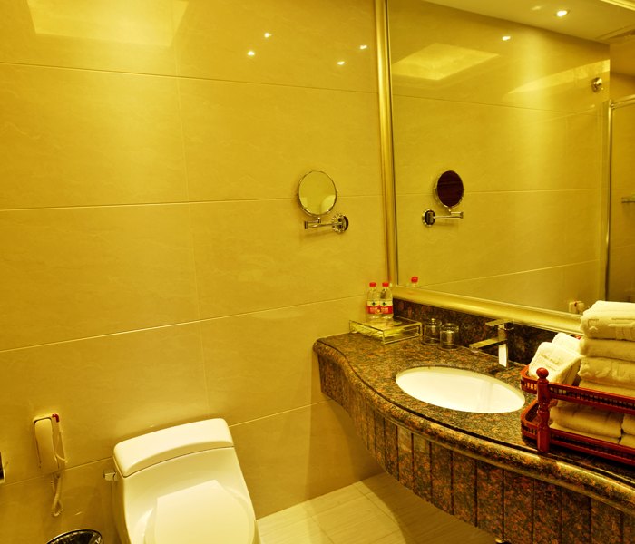 hotelPic
