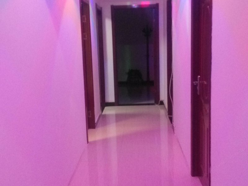 hotelPic