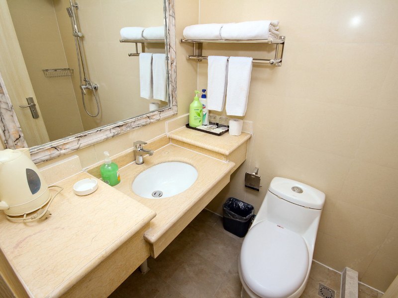 hotelPic