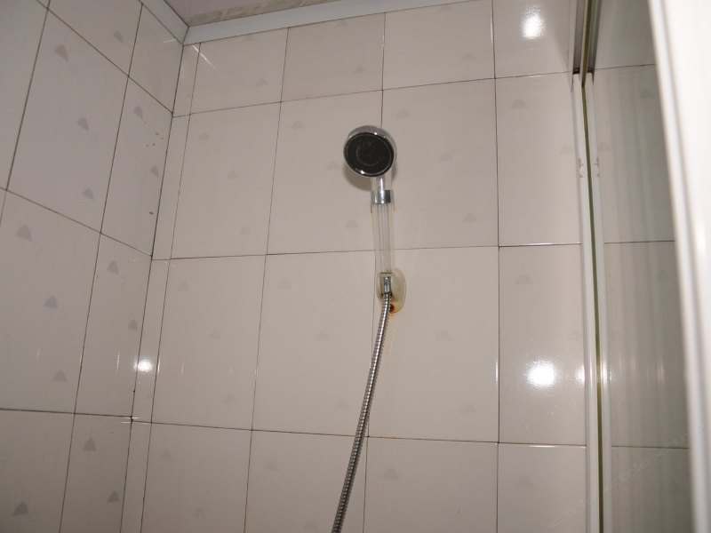 hotelPic