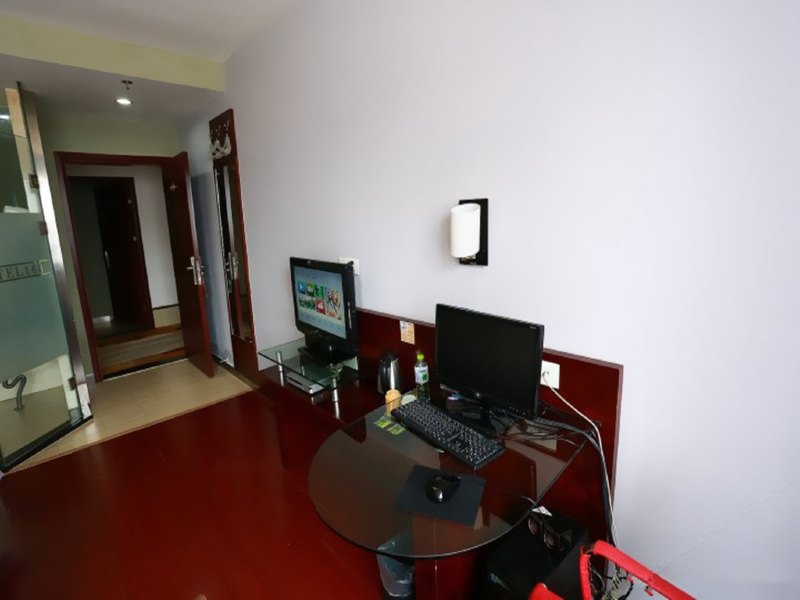 hotelPic