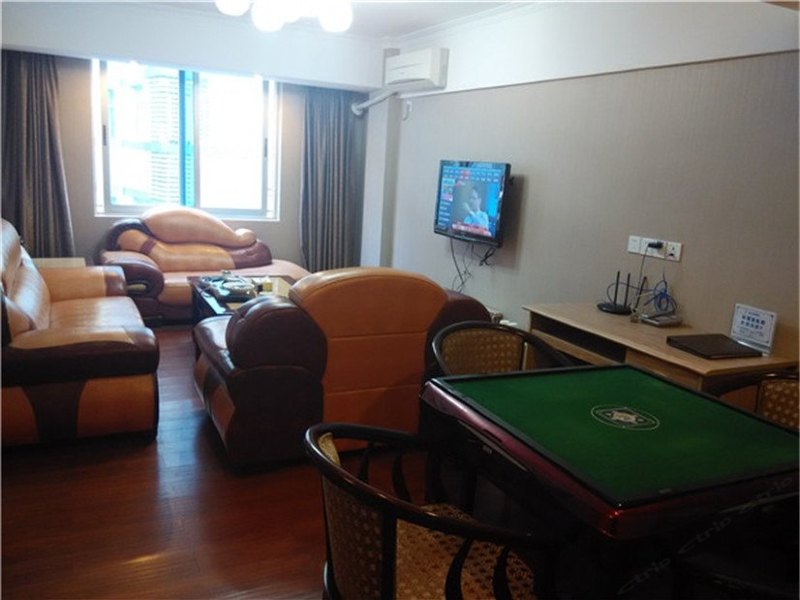 hotelPic