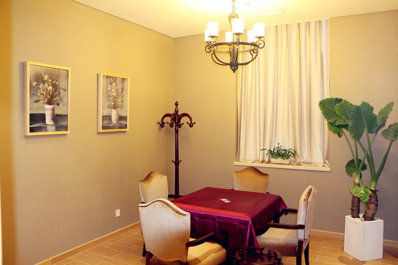 hotelPic