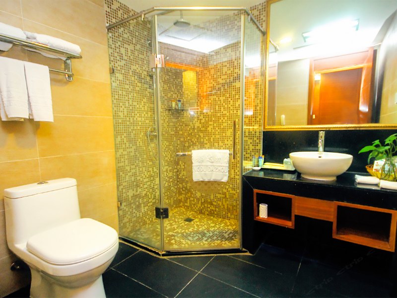hotelPic