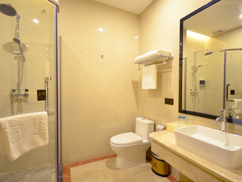 hotelPic