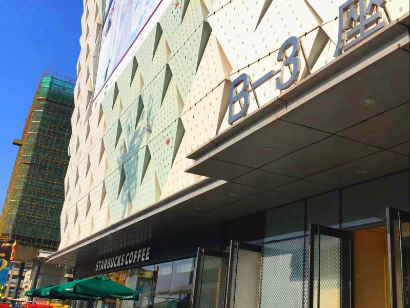 伦多精品公寓(广州万达汉溪长隆地铁站店)