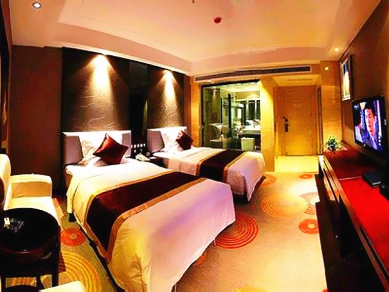 hotelPic