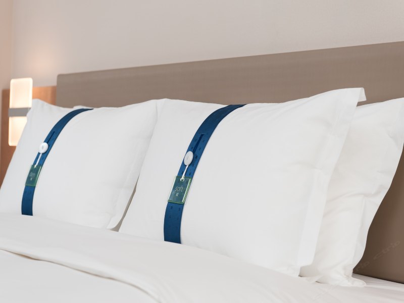 hotelPic