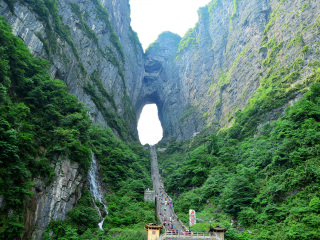 去湖南張家界旅游要多少錢_去湖南張家界旅游多少錢_去湖南張家界旅游怎么走