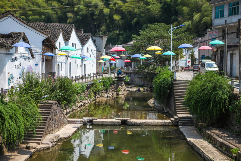 永康最高山峰下的村落棠溪村