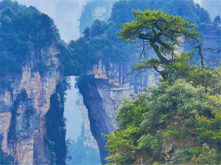 張家界天門山玻璃棧道最適合旅游的季節(jié)_張家界天門山玻璃棧道自由行還是跟團好_張家界天門山玻璃棧道旅游報價