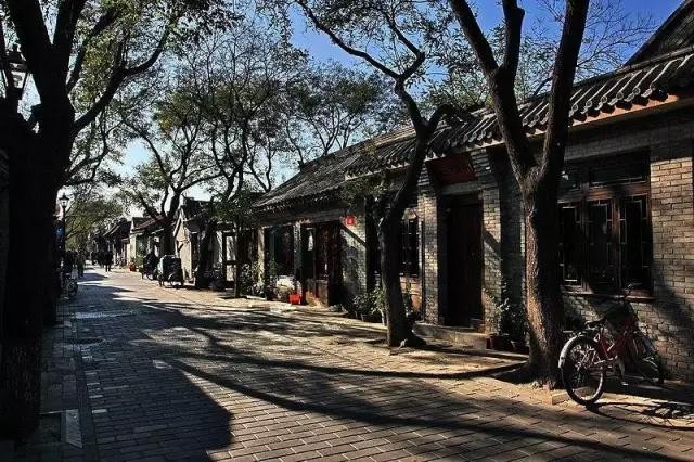 清晨北京胡同遛弯
