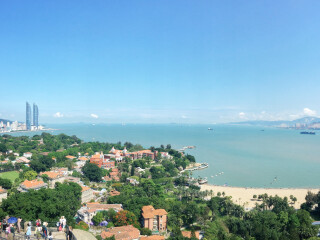 廈門(mén)鼓浪嶼旅游要多少錢(qián)跟團(tuán)_去廈門(mén)鼓浪嶼旅游怎么走_(dá)廈門(mén)鼓浪嶼九月旅游