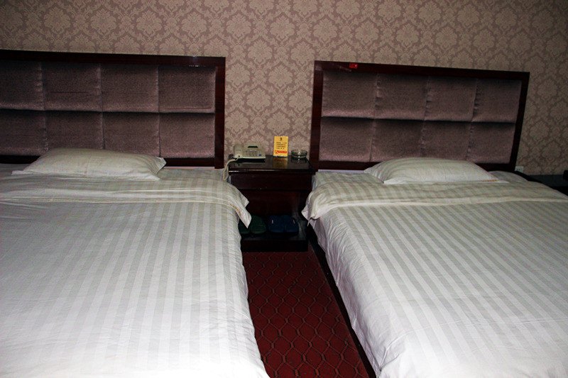 hotelPic