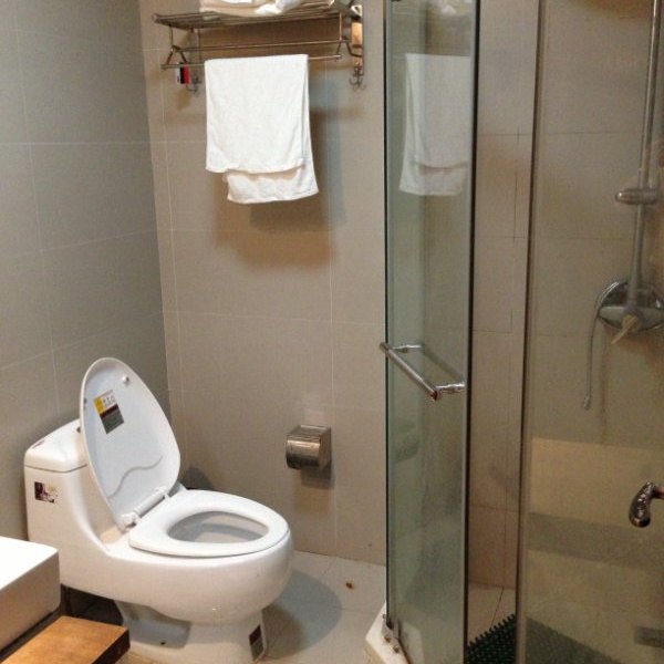 hotelPic
