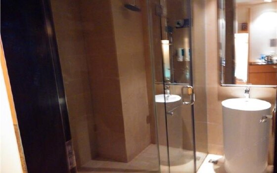 龙川粤港酒店电话地址_龙川粤港酒店官网预订