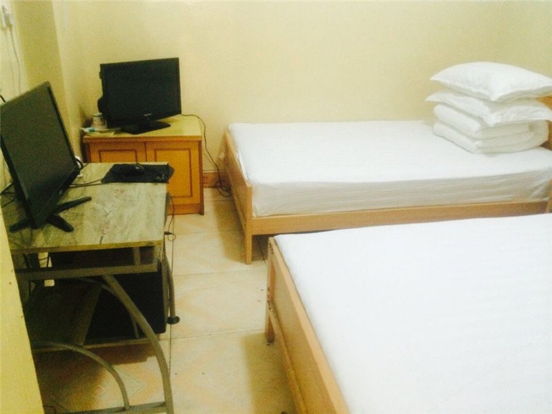 hotelPic