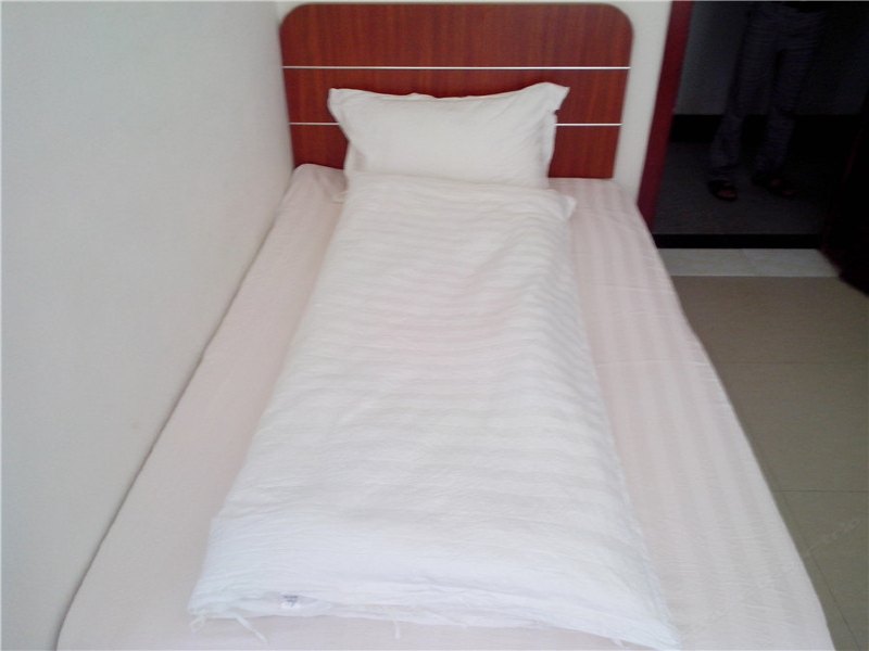 hotelPic