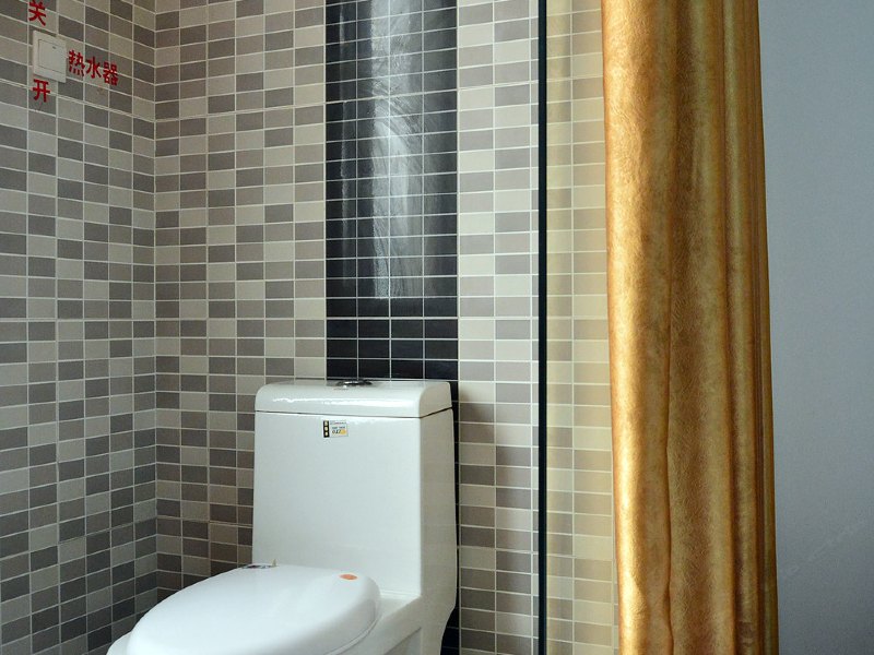 hotelPic