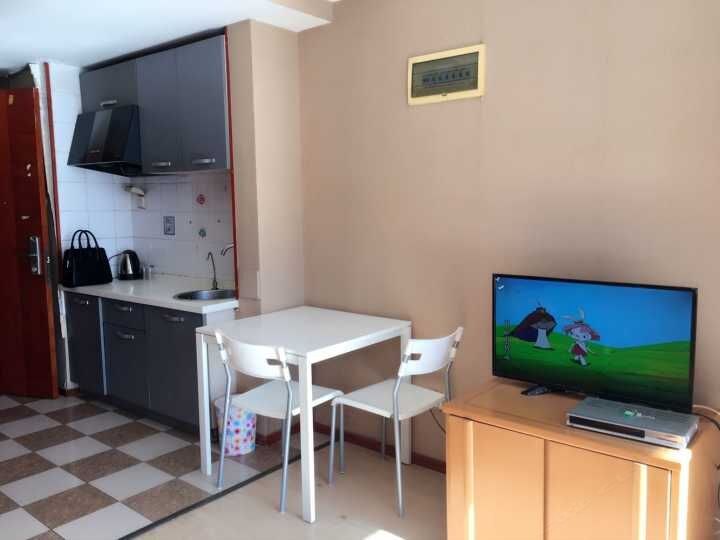 hotelPic