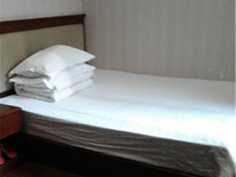 hotelPic