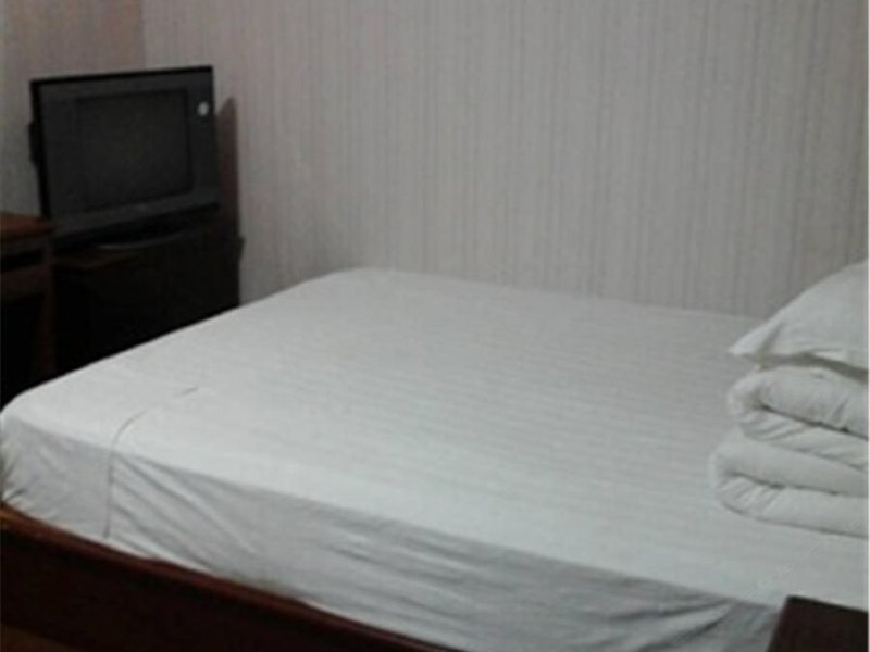 hotelPic