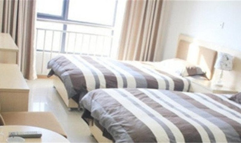 hotelPic