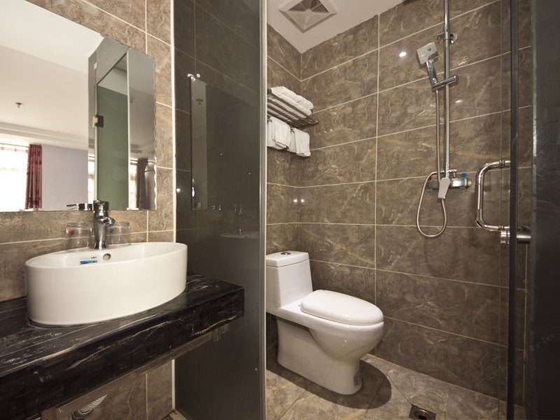 hotelPic