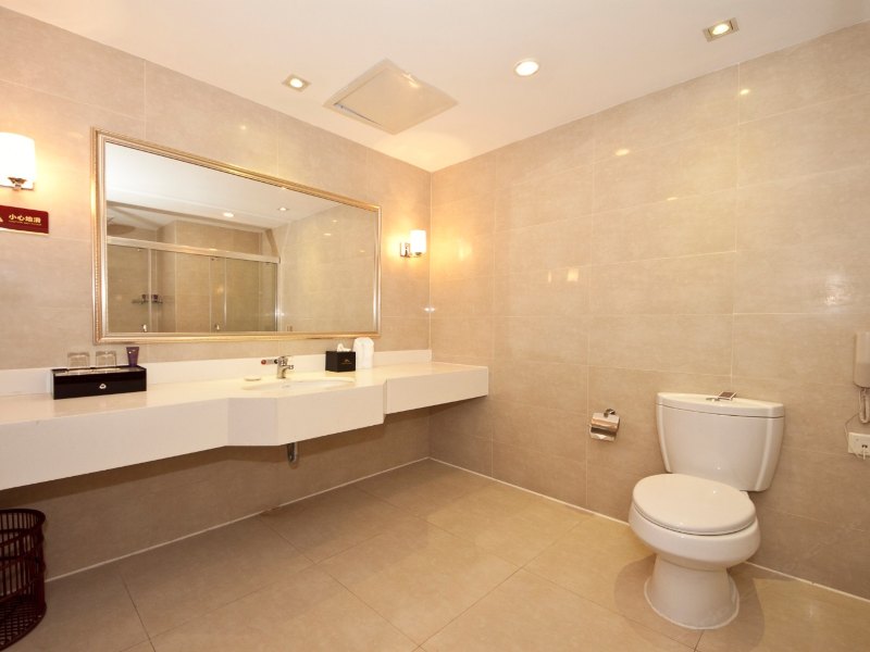 hotelPic