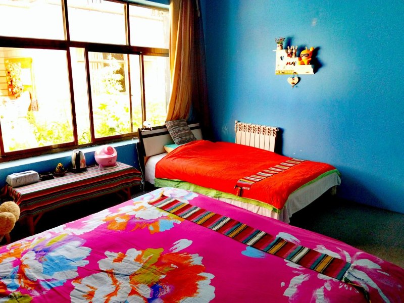 hotelPic