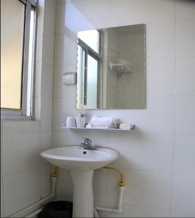 hotelPic
