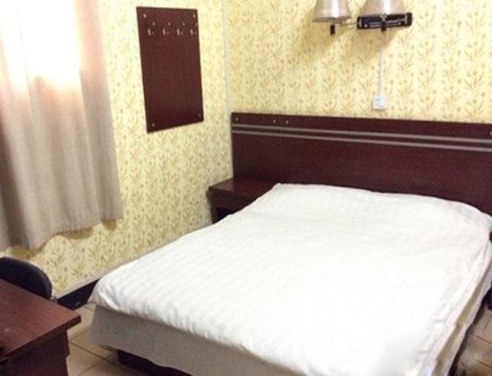 hotelPic