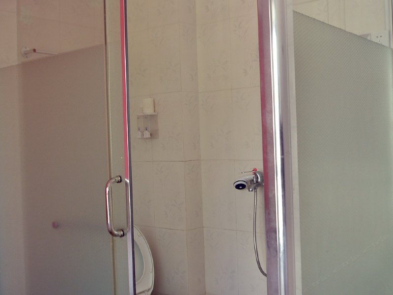 hotelPic