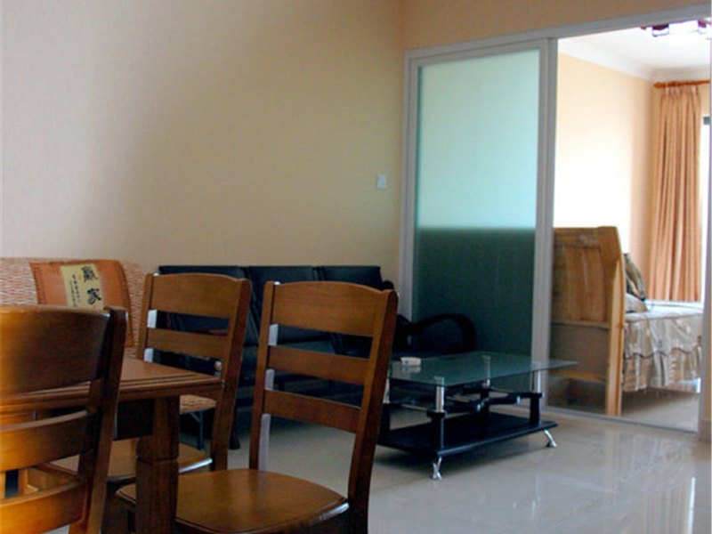 hotelPic