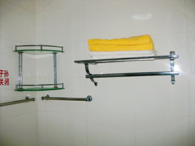 hotelPic