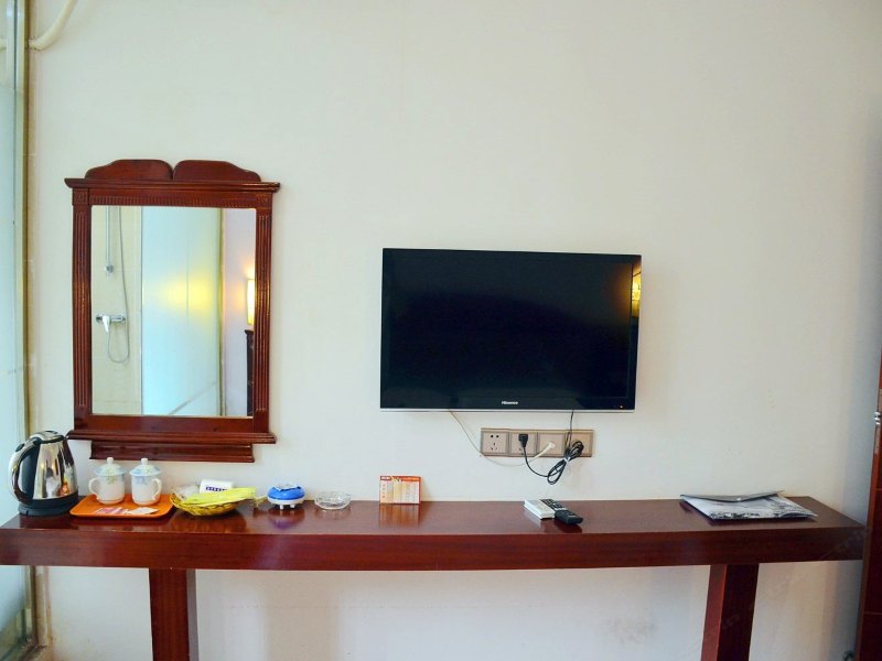 hotelPic