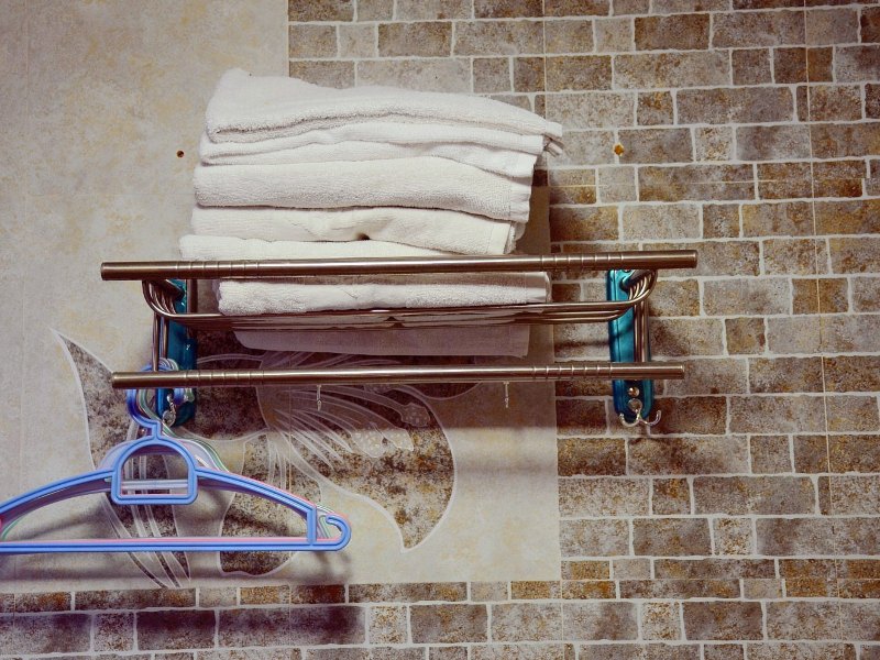 hotelPic